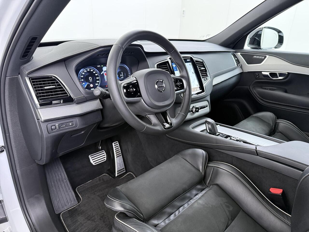 Volvo XC90 2.0 T8 Twin Engine AWD R-Design Trekhaak/22Inch/BLIS etc.