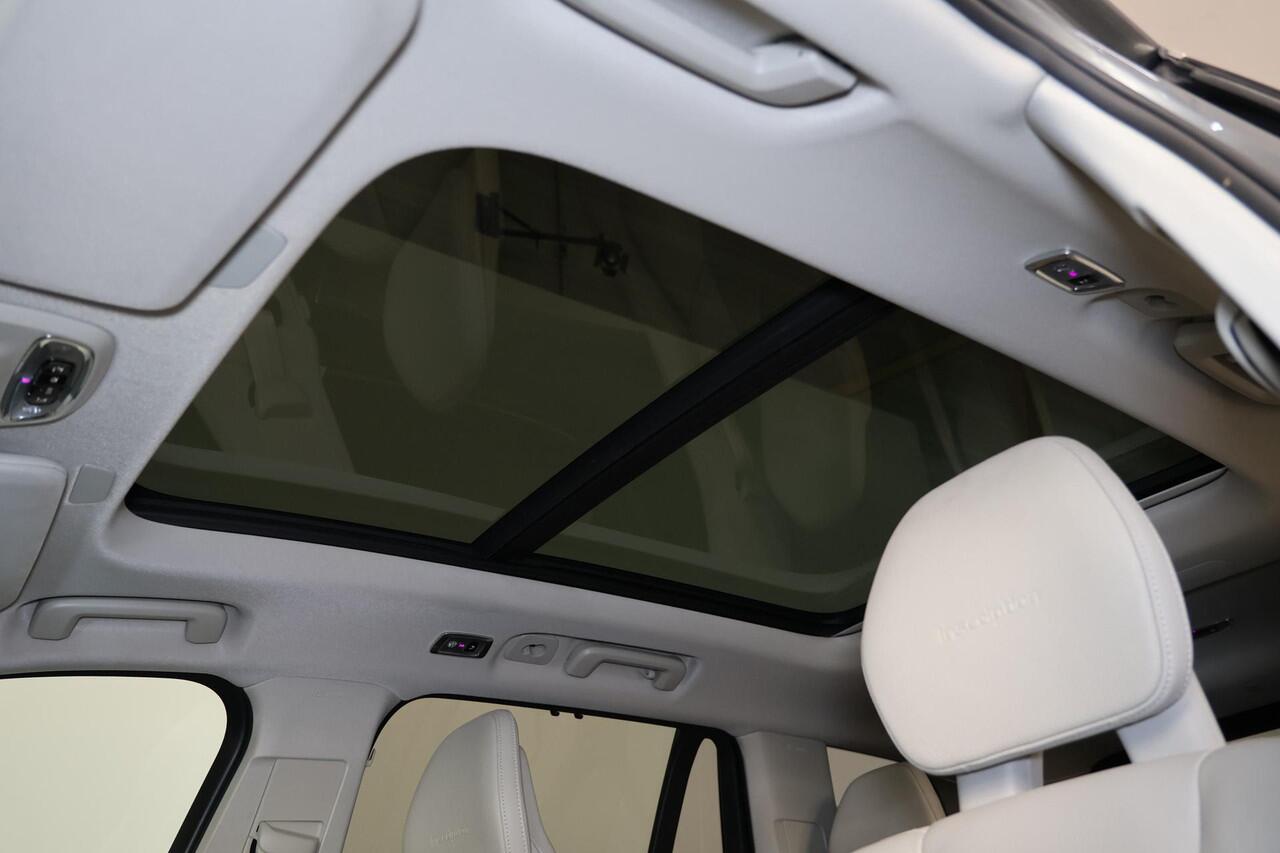 Volvo XC90 T8 Recharge AWD Inscription Intro Edition - Luchtvering - Panorama/schuifdak - IntelliSafe Assist & Surround - 360º camera - Bowers & Wilkins audio - Adaptieve LED koplampen - Verwarmde voorstoelen, stuur & achterbank - Parkeersensoren voor & achter - Ele