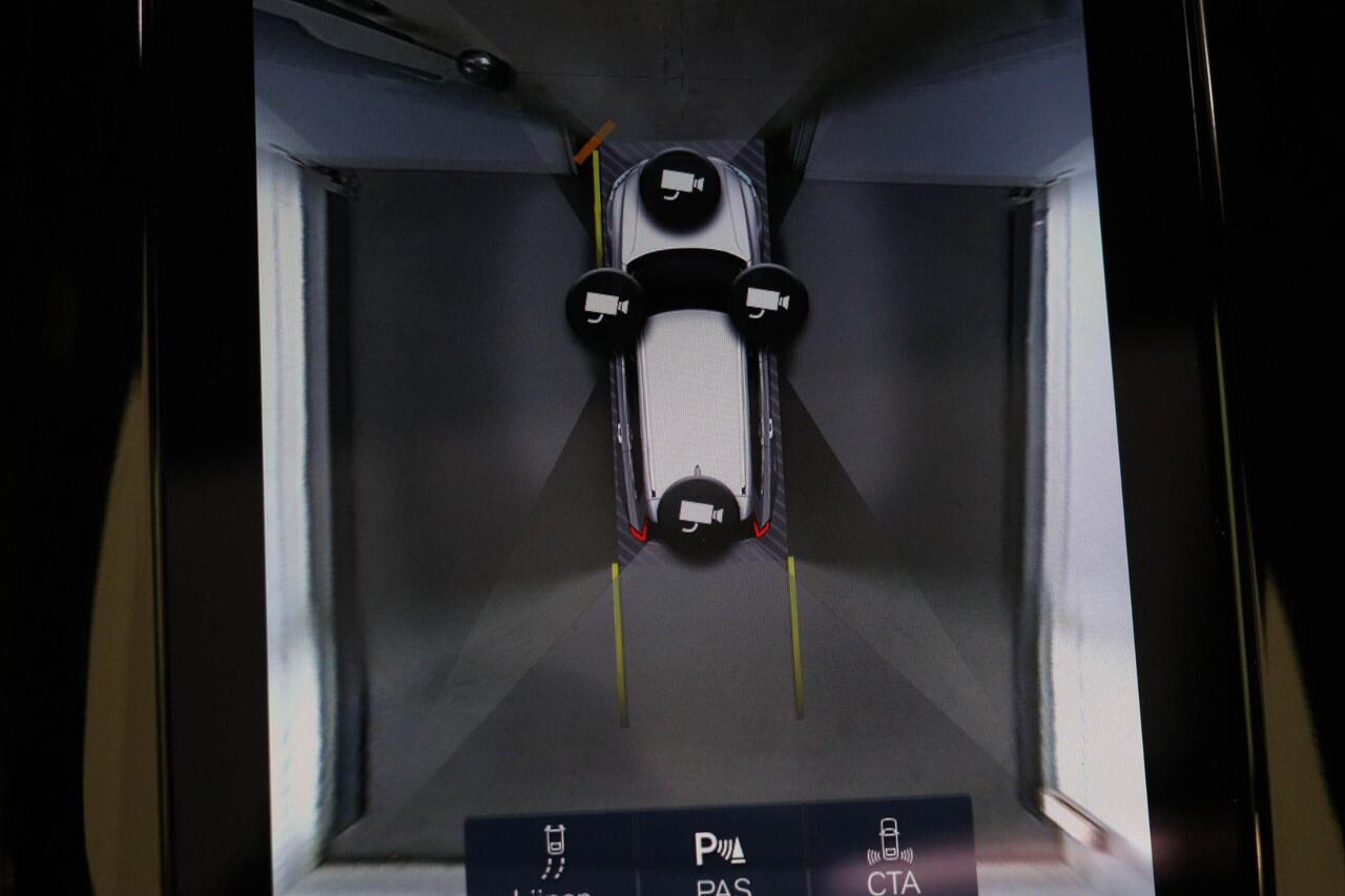 Volvo XC90 2.0 T8 Recharge AWD Inscription Exclusive | LUCHTVERING | PANORAMADAK | STOELKOELING | STUURVERWARMING