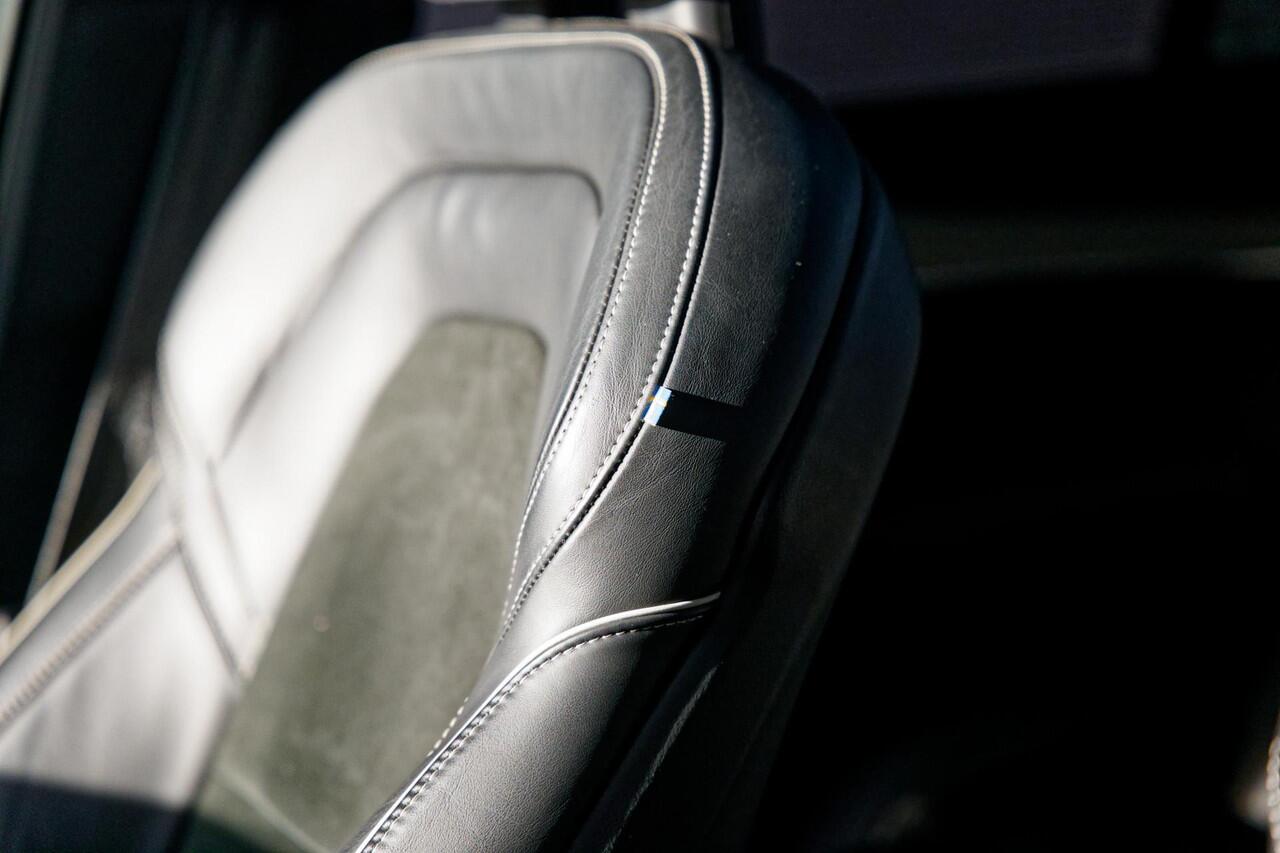 Volvo XC90 2.0 T8 Recharge AWD R-Design Luchtvering, Panoramadak, 360 Camera, Trekhaak, enz