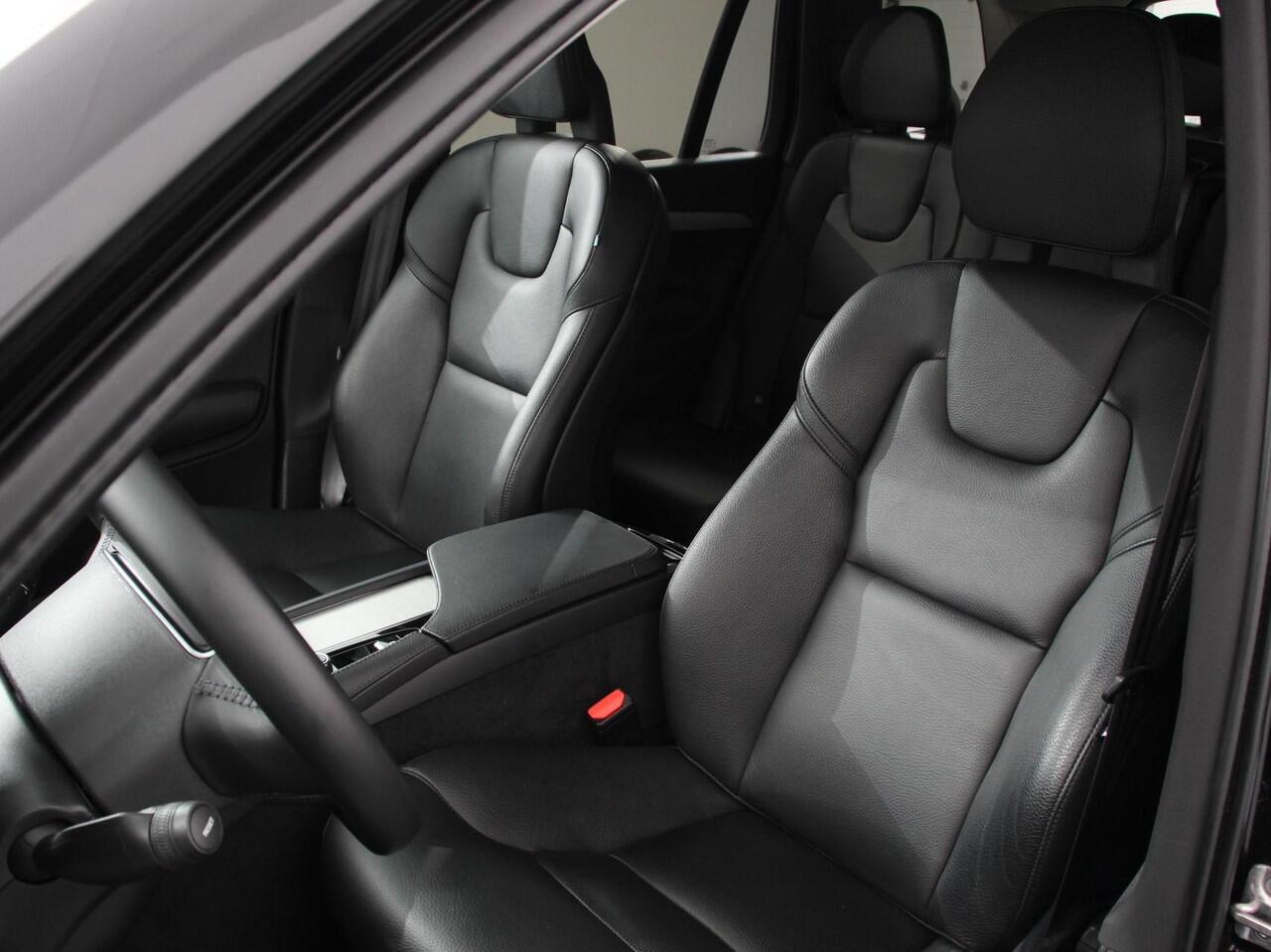 Volvo XC90 2.0 T8 Recharge AWD Inscription Expression 7p | Leder | Navigatie | Camera | Climate Control | Extra Getint Glas | Lichtmetalen Velgen | Electrisch te openen achterklep