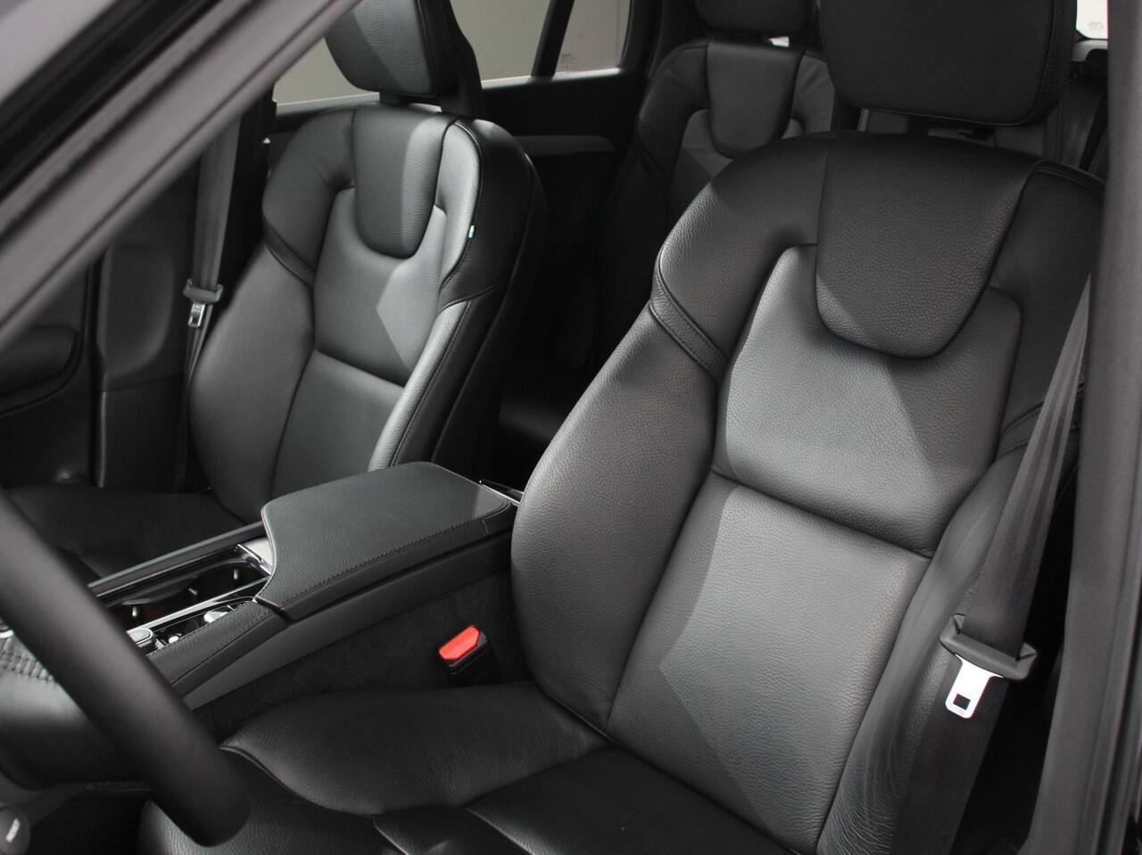 Volvo XC90 2.0 T8 Recharge 391pk AWD Inscription Expression Luchtvering | Trekhaak | Navigatie | Camera 360 | Climate Control |