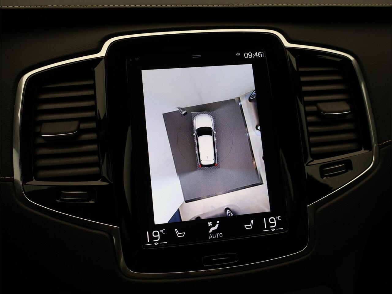 Volvo XC90 2.0 T8 Recharge AWD R-Design Long Range / Luchtvering / Head up displ. / Harman Kardon / 360 camera / Contourstoelen