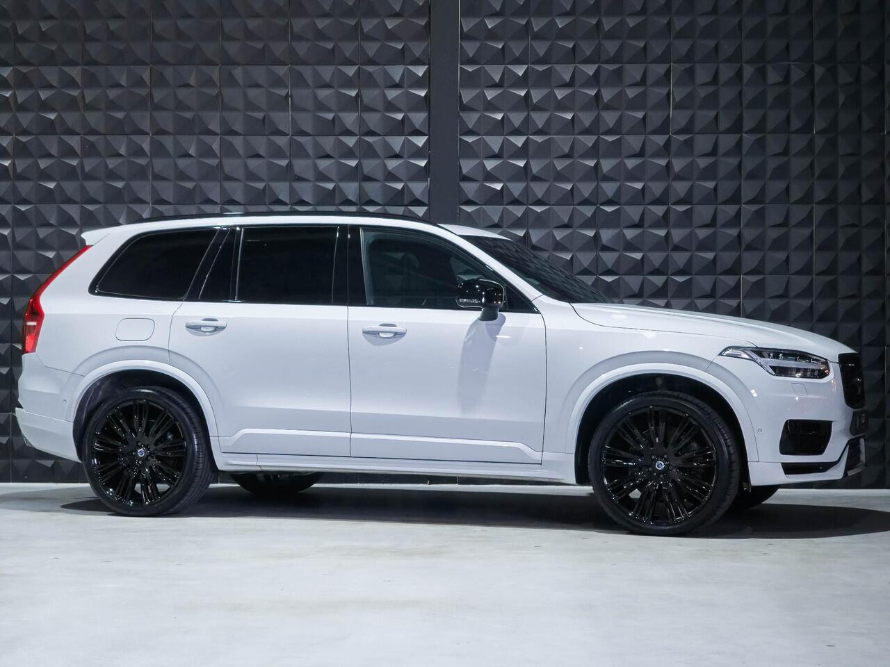 Volvo XC90 2.0 T8 LONG RANGE R-Design 1e eig. | dealer oh. | PANO | Topv. | Massage | 22" | H&K | Trekh. | BLIS |