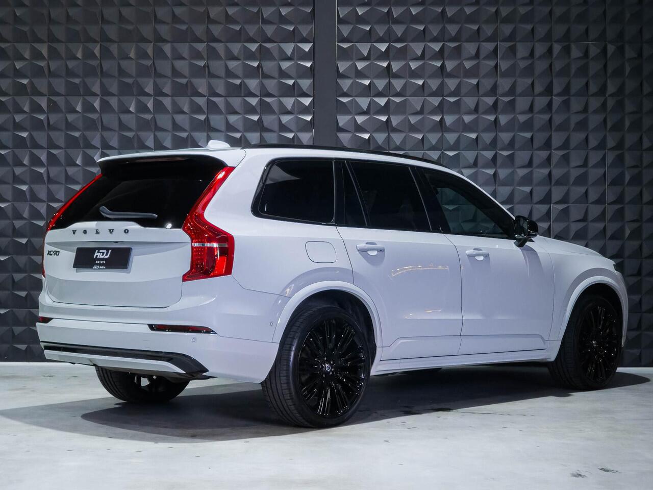 Volvo XC90 2.0 T8 LONG RANGE R-Design 1e eig. | dealer oh. | PANO | Topv. | Massage | 22" | H&K | Trekh. | BLIS |