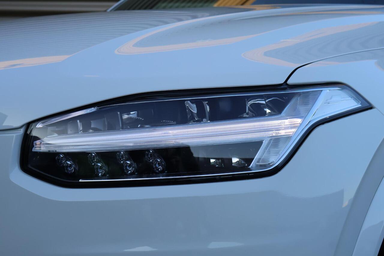 Volvo XC90 B6 AWD R-Design | UNIEK! | Bowers & Wilikins | Luchtvering | Panoramadak