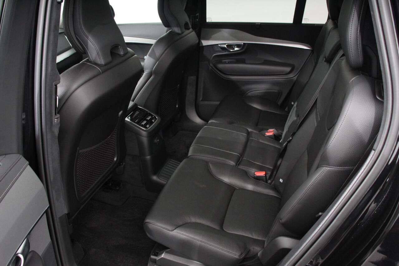 Volvo XC90 2.0 T8 455pk Recharge AWD Ultimate Dark | DEMO ! | Leder | Panorama-schuifdak | Navigatie | Harman Kardon | Electrisch bedienbare achterklep | Camera