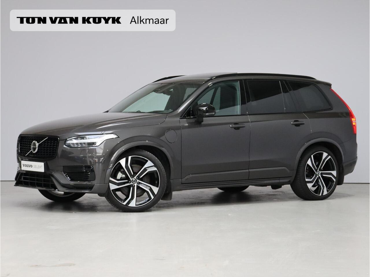 Volvo XC90 2.0 T8 Plug-in hybrid AWD Ultra Dark / Trekhaak / Pano. dak / Head-up display / 360 camera / 22" wielen / Bowers Wilkons / Stoel- & stuurwielverwarming + Achterbankverwarming