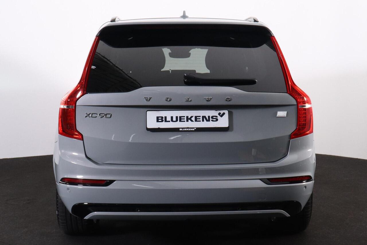 Volvo XC90 T8 Recharge AWD Ultimate Dark - LONG RANGE - Luchtvering - Panorama/schuifdak - IntelliSafe Assist & Surround - 360º Camera - Adaptieve LED koplampen - Verwarmde voorstoelen, stuur & achterbank - Parkeersensoren voor & achter - Elektr. bedienb. voorstoel