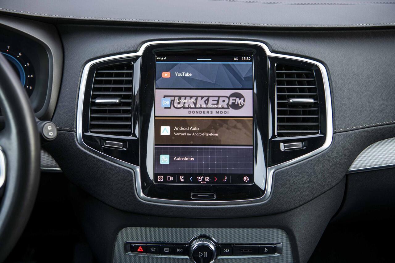 Volvo XC90 2.0 T8 Recharge AWD Ultimate Bright | Long Range | 7 Zits | Luchtvering | Panoramadak | Adaptieve Cruise Control | Trekhaak | 360° Parkeercamera | Harman Kardon Audio | Head-Up Display | Stoel-/Stuurverwarming |