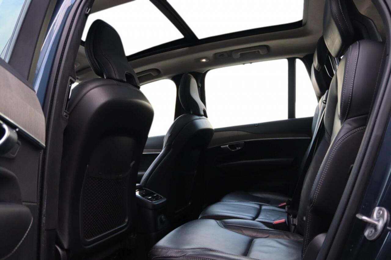 Volvo XC90 Ultimate Bright Recharge Plug-In Hybrid AWD Long Range l Pano l