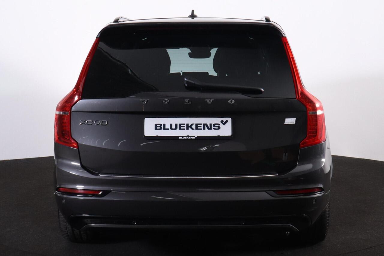 Volvo XC90 T8 Recharge AWD Ultimate Dark - LONG RANGE - Luchtvering - Panorama/schuifdak - IntelliSafe Assist & Surround - 360º Camera - Bowers & Wilkins audio - Adaptieve LED koplampen - Verwarmde voorstoelen, stuur & achterbank - Parkeersensoren voor & achter - El