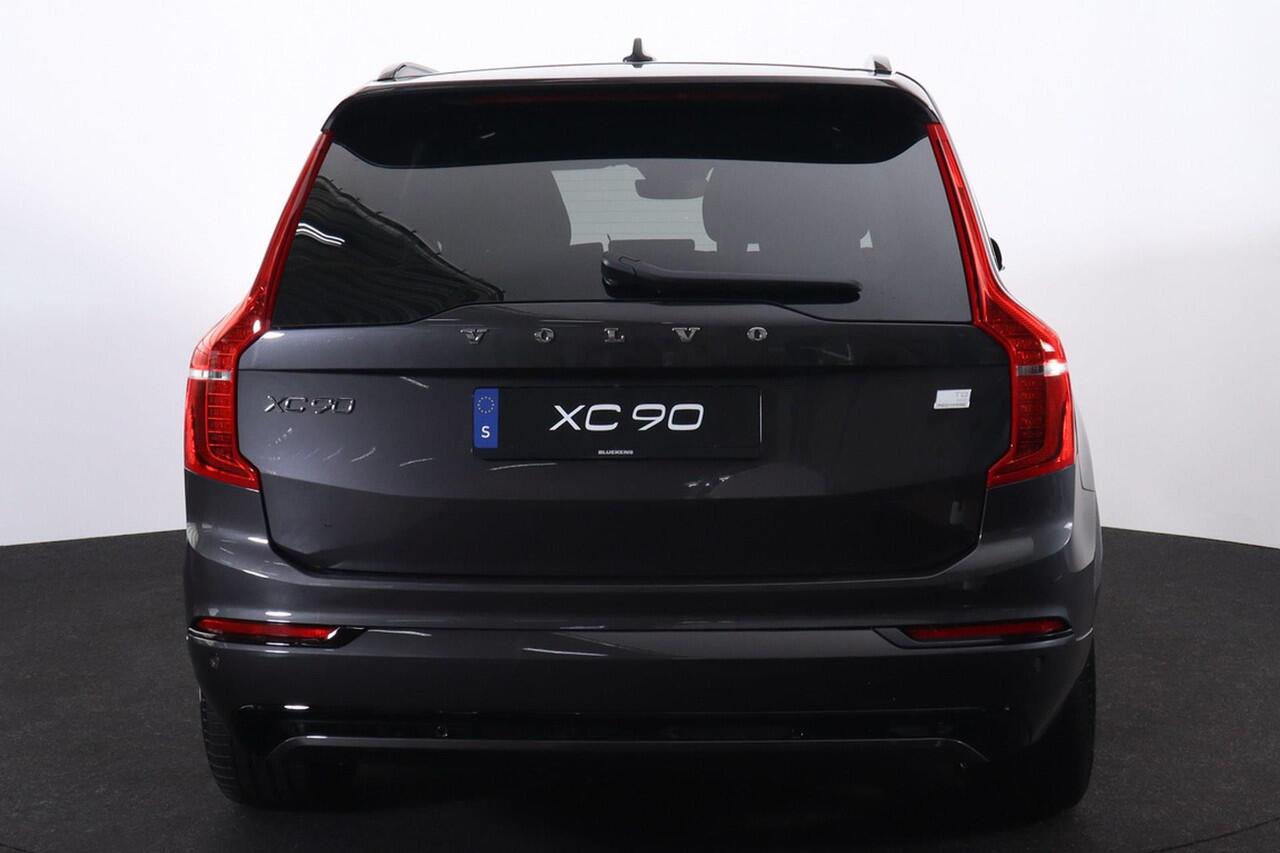 Volvo XC90 T8 Recharge AWD Ultimate Dark - LONG RANGE - Luchtvering - Panorama/schuifdak - IntelliSafe Assist & Surround - Bowers & Wilkins audio - 360 Camera - Adaptieve LED koplampen - Verwarmde voorstoelen, stuur & achterbank - Parkeersensoren voor & achter - Ele