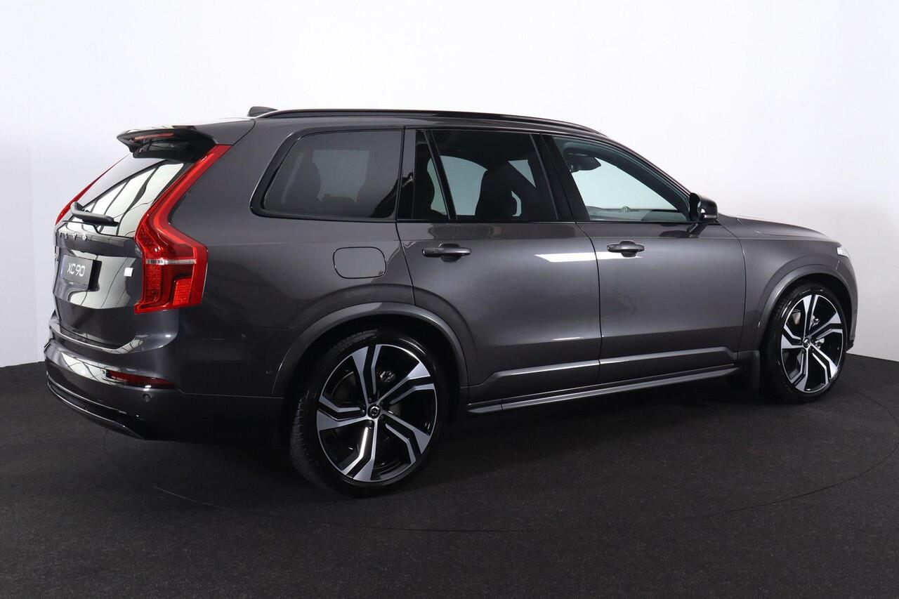 Volvo XC90 T8 Recharge AWD Ultimate Dark - LONG RANGE - Luchtvering - Panorama/schuifdak - IntelliSafe Assist & Surround - Bowers & Wilkins audio - 360 Camera - Adaptieve LED koplampen - Verwarmde voorstoelen, stuur & achterbank - Parkeersensoren voor & achter - Ele