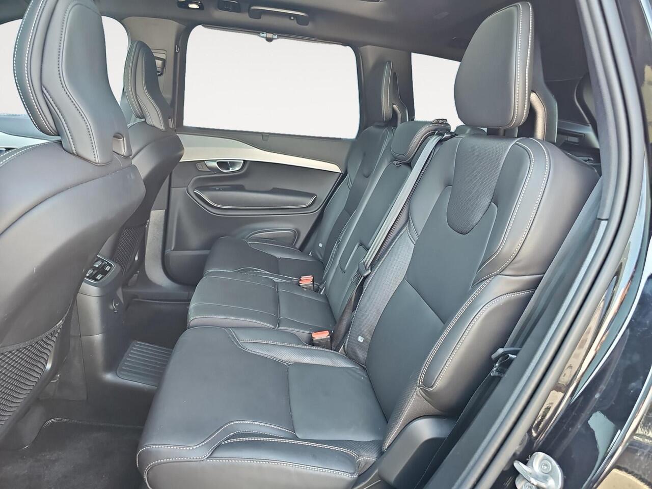 Volvo XC90 2.0 T8 Plug-in hybrid AWD Plus Bright | Sportstoelen | Harman/Kardon Audio | Extra getint glas | Panormadak |