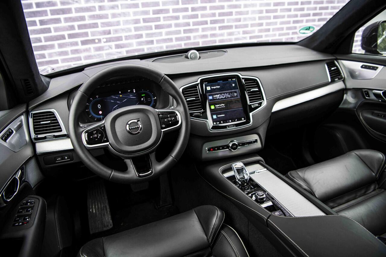 Volvo XC90 2.0 T8 Recharge AWD Ultra Bright | Luchtvering | 21" | Trekhaak | 360 Camera | Bowers & Wilkins | Head Up | Gelamineerd Glas | Power Seats |