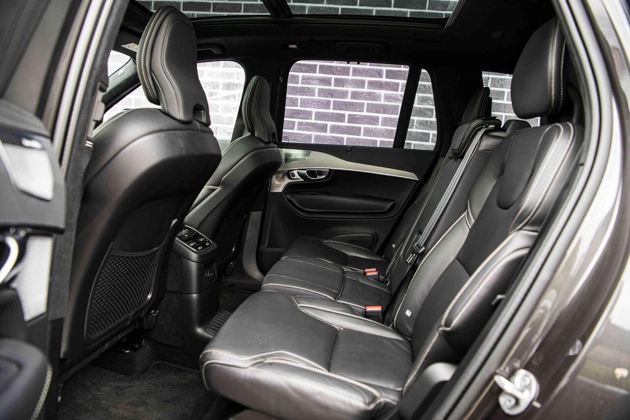 Volvo XC90 2.0 T8 Recharge AWD Ultra Bright | Luchtvering | 21" | Trekhaak | 360 Camera | Bowers & Wilkins | Head Up | Gelamineerd Glas | Power Seats |