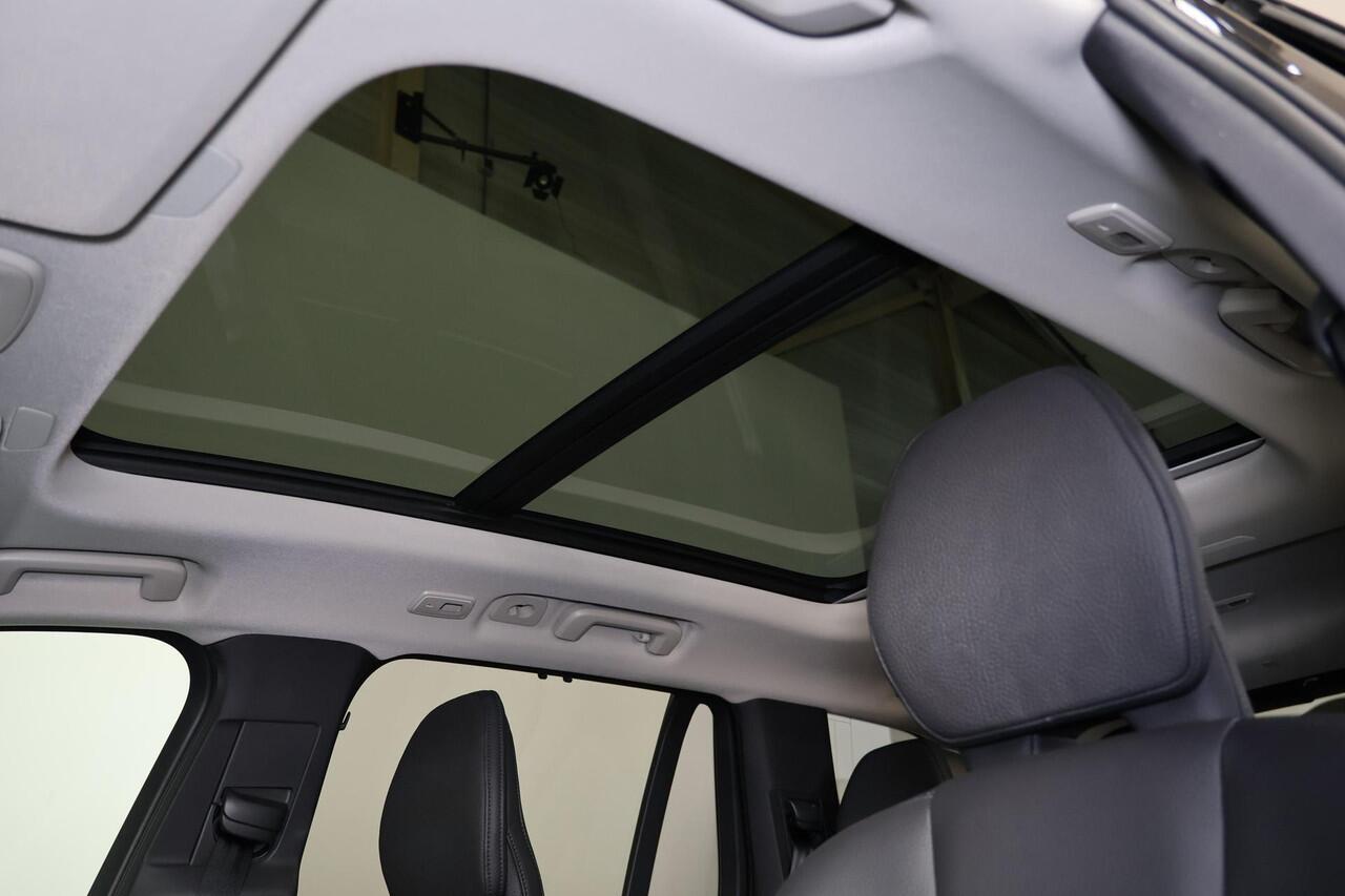 Volvo XC90 T8 Recharge AWD Plus Bright - LONG RANGE - Panorama/schuifdak - IntelliSafe Assist & Surround - 360º Camera - Harman/Kardon audio - Adaptieve LED koplampen - Verwarmde voorstoelen, stuur & achterbank - Parkeersensoren voor & achter - Elektr. bedienb. voor