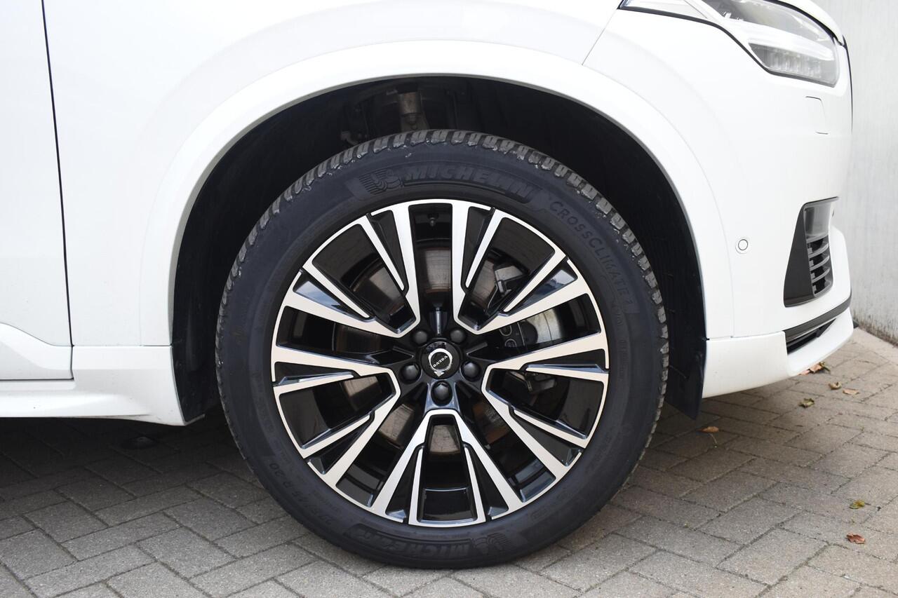 Volvo XC90 T8 455PK Automaat Plug-in hybrid AWD Ultimate Dark / Bowers & Wilkins / Luchtvering / Head Up Display / 360 Camera / Massagestoelen / Gelaagde Zijruiten / Trekhaak /