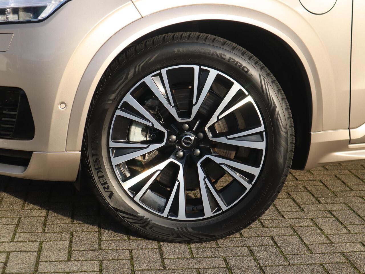 Volvo XC90 2.0 T8 Plug-in hybrid AWD Ultra Dark