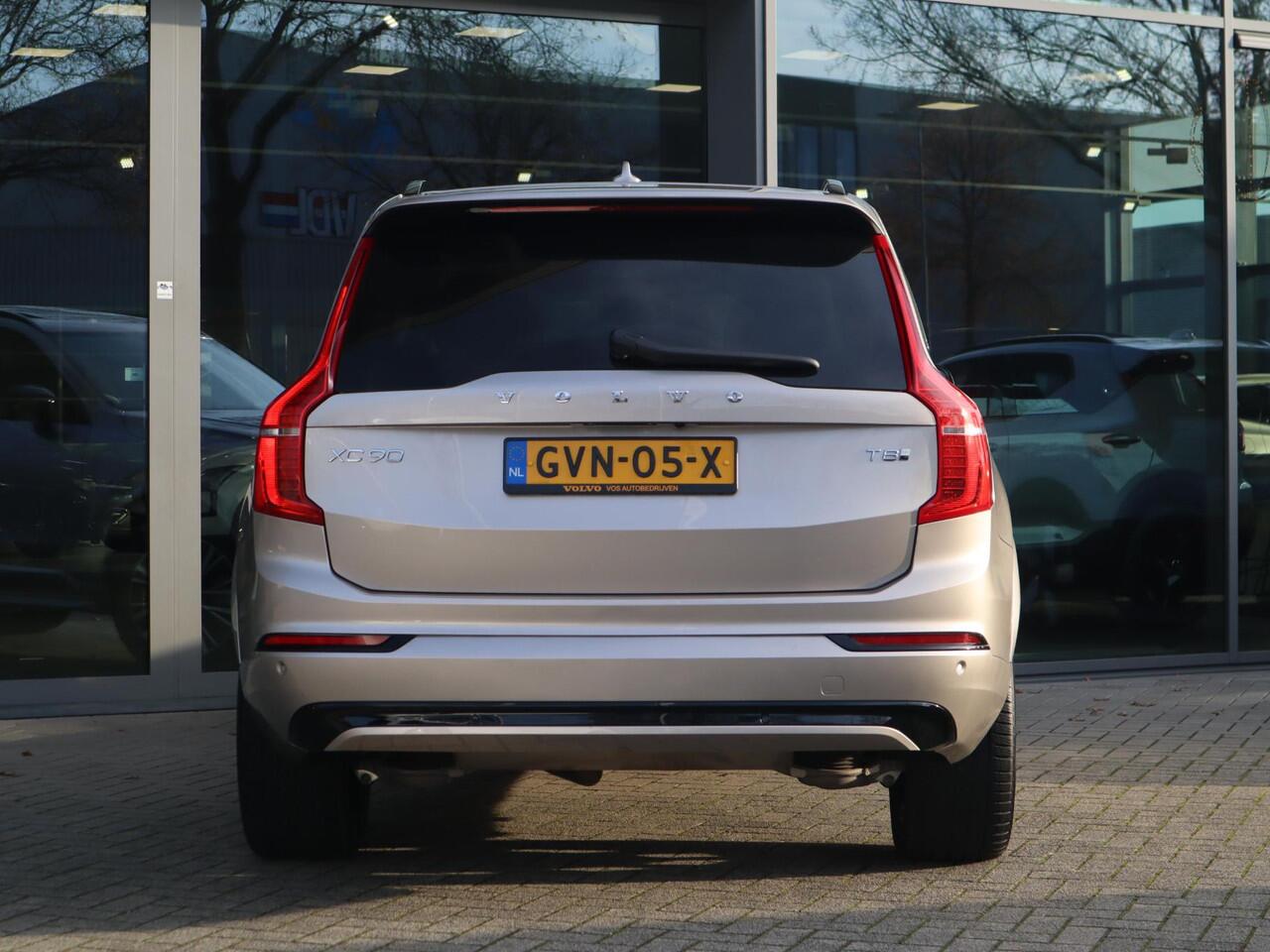 Volvo XC90 2.0 T8 Plug-in hybrid AWD Ultra Dark