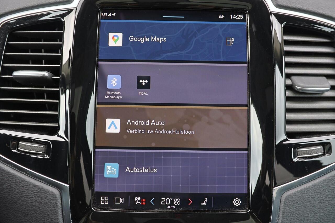 Volvo XC90 T8 Recharge AWD Ultra Bright - Panorama/schuifdak - IntelliSafe Assist & Surround - 360º Camera - Harman/Kardon audio - Adaptieve LED koplampen - Verwarmde voorstoelen, stuur & achterbank - Parkeersensoren voor & achter - Elektr. bedienb. voorstoelen met 