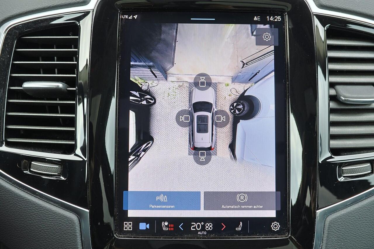 Volvo XC90 T8 Recharge AWD Ultra Bright - Panorama/schuifdak - IntelliSafe Assist & Surround - 360º Camera - Harman/Kardon audio - Adaptieve LED koplampen - Verwarmde voorstoelen, stuur & achterbank - Parkeersensoren voor & achter - Elektr. bedienb. voorstoelen met 