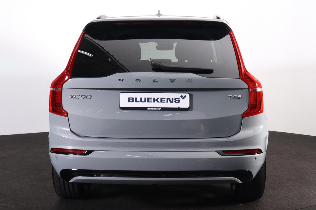 Volvo XC90 T8 Recharge AWD Plus Dark - IntelliSafe Assist & Surround - Harman/Kardon audio - Adaptieve LED koplampen - Parkeercamera achter - Verwarmde voorstoelen, stuur & achterbank - Parkeersensoren voor & achter - Elektr. bedienb. voorstoelen met geheugen - Draa