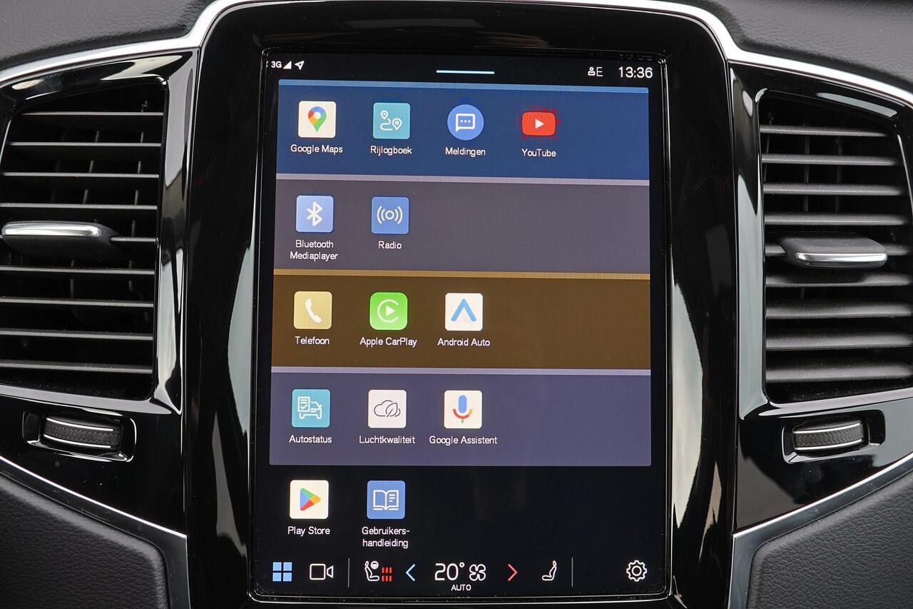 Volvo XC90 T8 Recharge AWD Plus Dark - IntelliSafe Assist & Surround - Harman/Kardon audio - Adaptieve LED koplampen - Parkeercamera achter - Verwarmde voorstoelen, stuur & achterbank - Parkeersensoren voor & achter - Elektr. bedienb. voorstoelen met geheugen - Draa