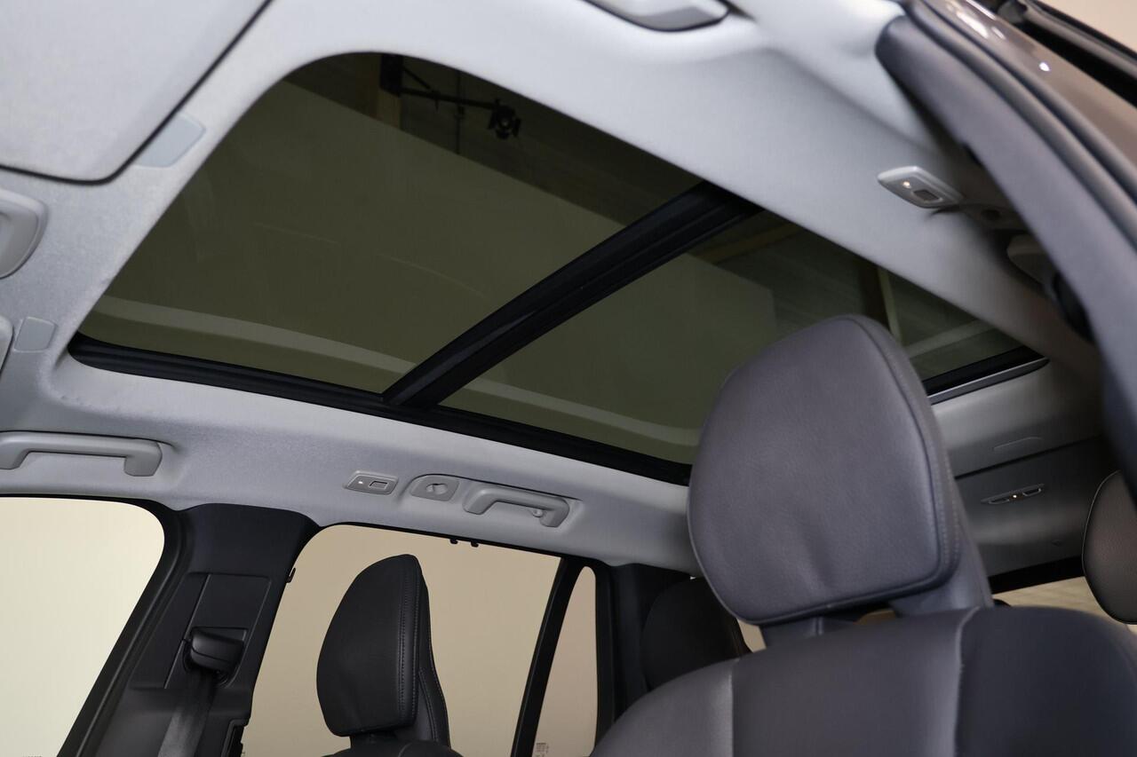 Volvo XC90 T8 Recharge AWD Plus Bright - Panorama/schuifdak - IntelliSafe Assist & Surround - 360º Camera - Harman/Kardon audio - Adaptieve LED koplampen - Verwarmde voorstoelen, stuur & achterbank - Parkeersensoren voor & achter - Elektr. bedienb. voorstoelen met g