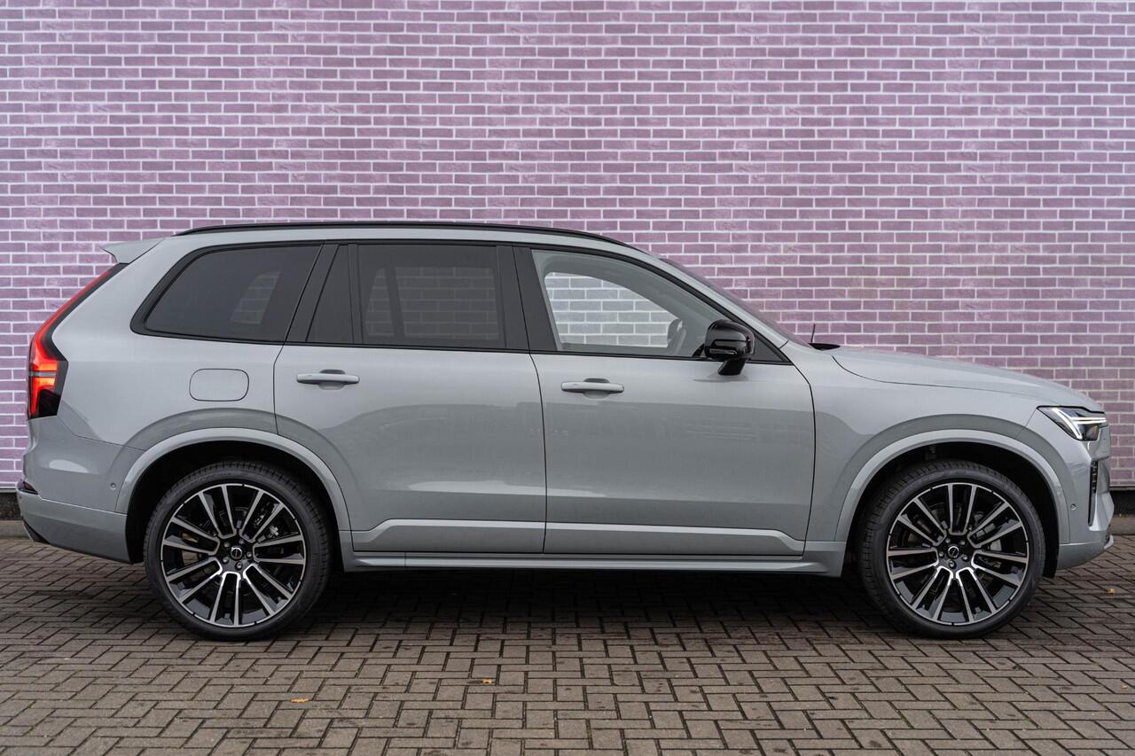 Volvo XC90 T8 Plug-in hybrid AWD Ultra Dark | 7-Zits | Google | Longe Range | Luchtvering | Bowers & Wilkins Audio | Head-up Display | Standkachel | Getint Glas | Schuif-/Kanteldak | 22" LM