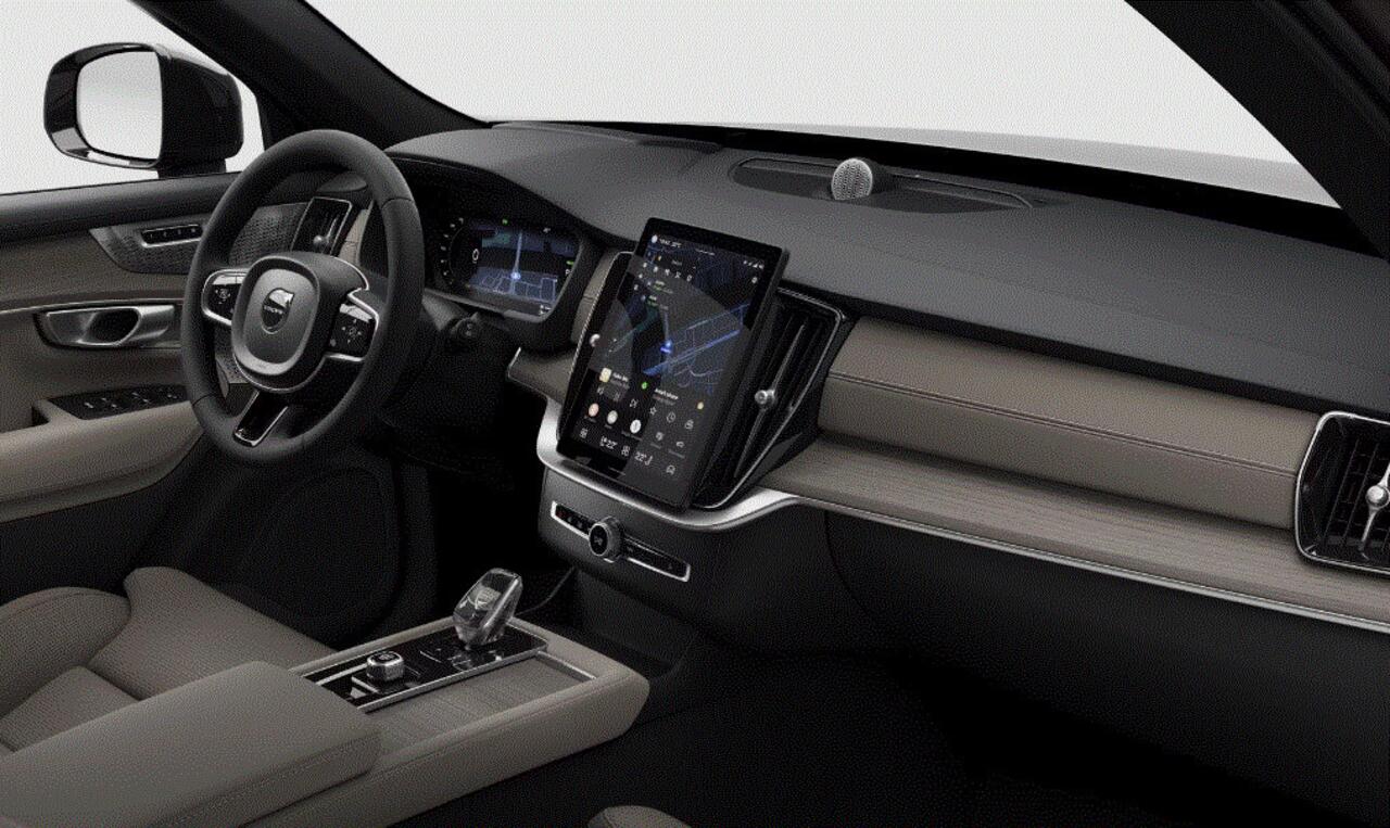 Volvo XC90 T8 455PK Automaat Plug-in Hybrid AWD Ultra Dark / Luchtvering / Bowers & Wilkins / 360 Camera / Head Up Display / Gelamineerde Ramen / 22'' Velgen /