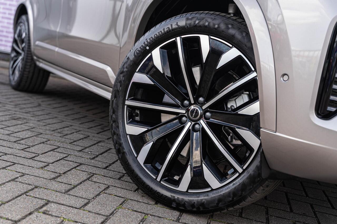 Volvo XC90 2.0 T8 Plug-in hybrid AWD Ultra Dark | Luchtvering | Massagestoelen | Stoelventilatie | Trekhaak | Bowers & Wilkins audio | Schuif-/Kanteldak |Stoelverwarming | 360 Camera | Head-up Display | Lederen Bekleding | 7-Zits | Google | Longe Range |