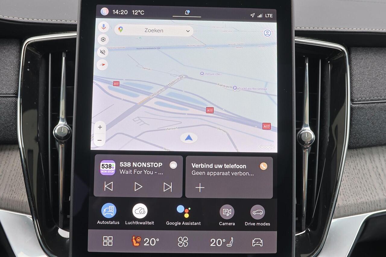 Volvo XC90 T8 Recharge AWD Ultra Dark - Luchtvering - Panorama/schuifdak - IntelliSafe Assist & Surround - 360º Camera - Verwarmde voorstoelen, stuur & achterbank - Parkeersensoren voor & achter - Elektr. bedienb. voorstoelen met geheugen - Head up display - Draadlo