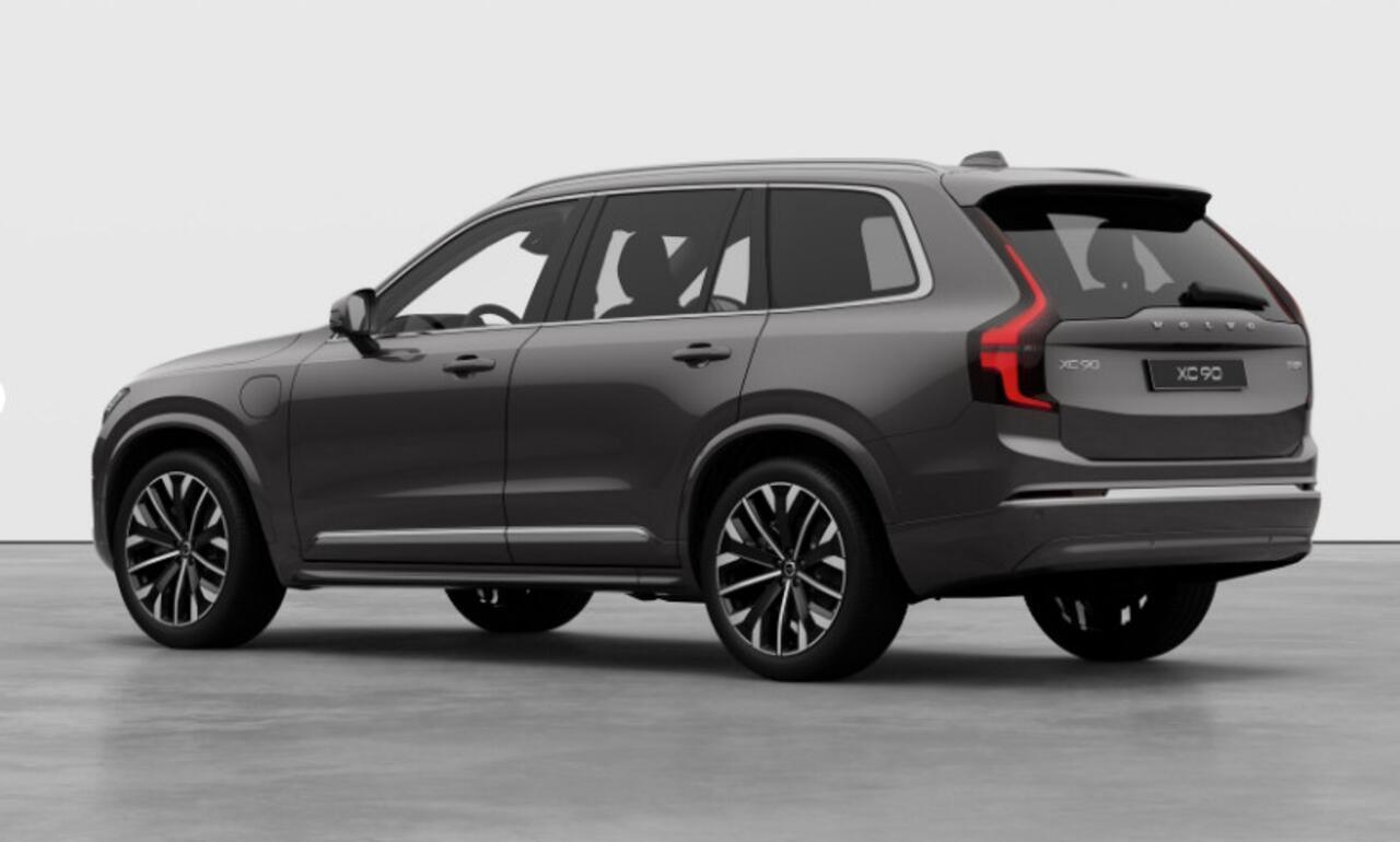 Volvo XC90 T8 455PK Automaat Plug-in hybrid AWD Ultra Bright Luchtvering / Trekhaak / Panoramadak / Google services / Elektrisch bedienbare voorstoelen met geheugen / Stoelverwarming voor en achter
