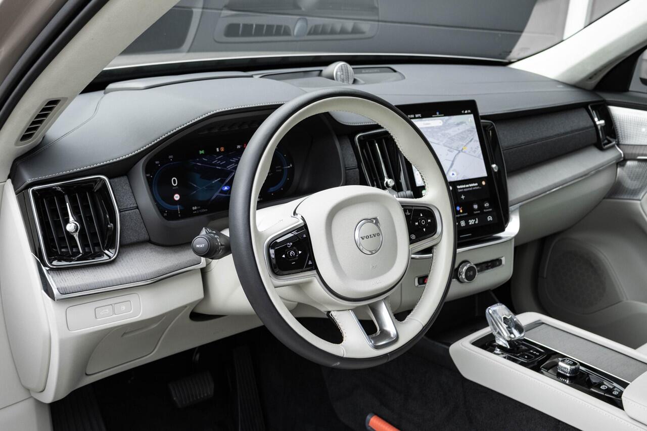 Volvo XC90 T8 Plug-in hybrid AWD Ultra Bright | Premium Sound by Bowers & Wilkins | Geventileerde voorstoelen met koeling en verwarming | 360 graden camera | Facelift model | Volvo Guard Alarm |