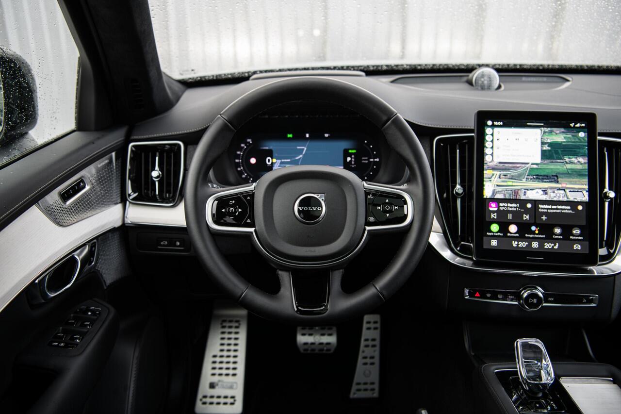 Volvo XC90 2.0 T8 Plug-in hybrid AWD Ultra Dark | Facelift | Black Edition | Selected Level | Heico | Bowers & Wilkins | Gelamineerd Glas | Luchtvering | 22" Velgen |