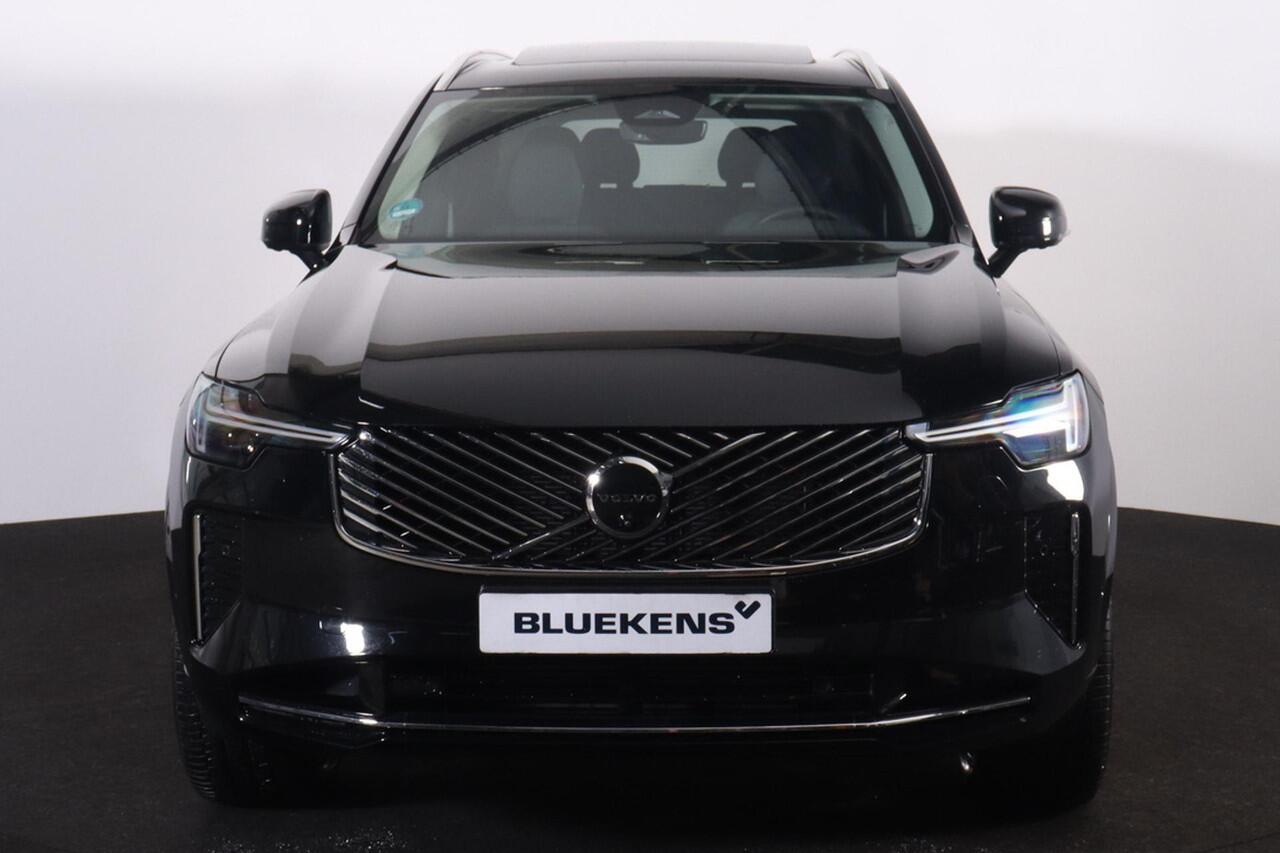 Volvo XC90 T8 Recharge AWD Plus Bright - Panorama/schuifdak - IntelliSafe Assist & Surround - 360º Camera - Harman/Kardon audio - Verwarmde voorstoelen, stuur & achterbank - Parkeersensoren voor & achter - Elektr. bedienb. voorstoelen met geheugen - Draadloze tel. l