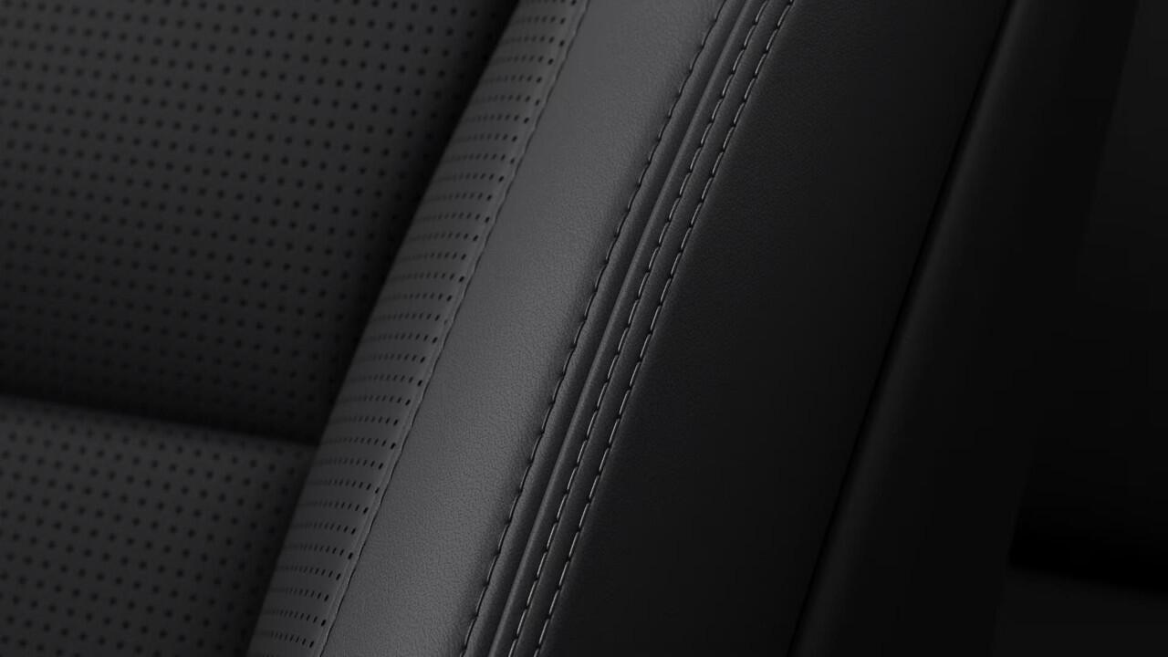 Volvo XC90 2.0 T8 Plug-in hybrid AWD Ultra Bright Executive Edition | Luchtvering | Bowers & Wilkins | Geventileerde Voorstoelen | Massagefunctie | Head-Up Display | 22" Lichtmetalen Wielen |