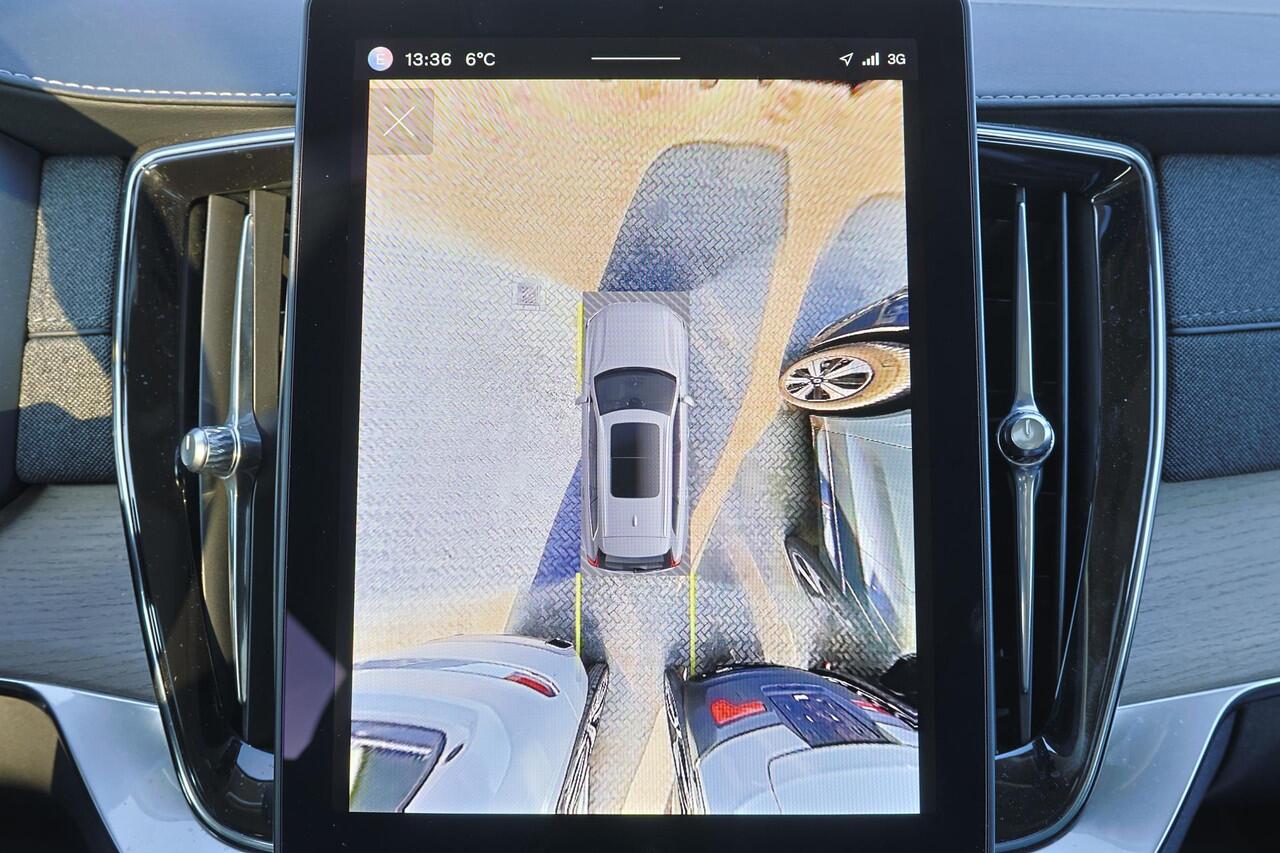 Volvo XC90 T8 Recharge AWD Plus Bright - Panorama/schuifdak - IntelliSafe Assist & Surround - 360º Camera - Harman/Kardon audio - Adaptieve LED koplampen - Verwarmde voorstoelen, stuur & achterbank - Parkeersensoren voor & achter - Elektr. bedienb. voorstoelen met g