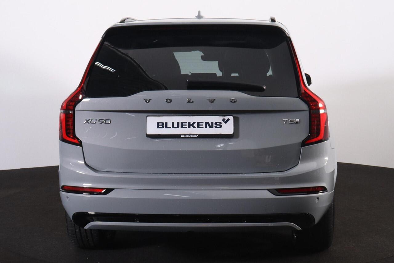 Volvo XC90 T8 Recharge AWD Ultra Dark - Luchtvering - Panorama/schuifdak - IntelliSafe Assist & Surround - 360º Camera - Bowers & Wilkins audio - Adaptieve LED koplampen - Verwarmde voorstoelen, stuur & achterbank - Parkeersensoren voor & achter - Elektr. bedienb. v