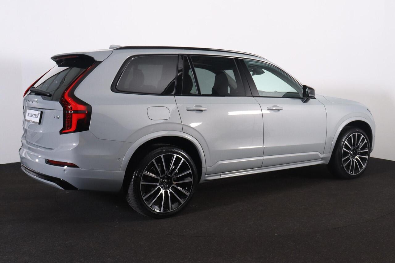 Volvo XC90 T8 Recharge AWD Ultra Dark - Luchtvering - Panorama/schuifdak - IntelliSafe Assist & Surround - 360º Camera - Bowers & Wilkins audio - Adaptieve LED koplampen - Verwarmde voorstoelen, stuur & achterbank - Parkeersensoren voor & achter - Elektr. bedienb. v