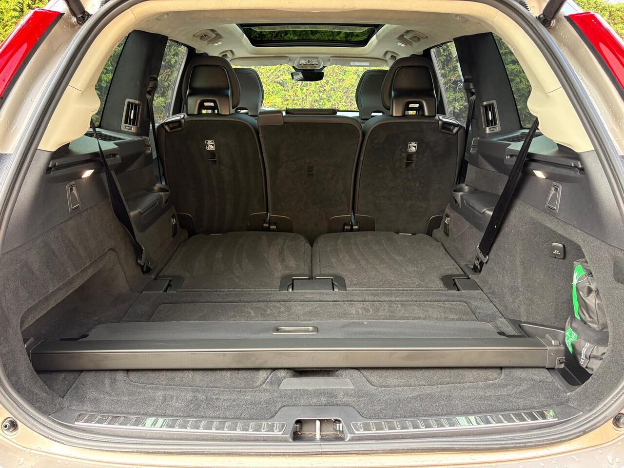 Volvo XC90 T8 Plug-in hybrid AWD Ultra Bright | Panoramadak | Harman/Kardon | Memory |