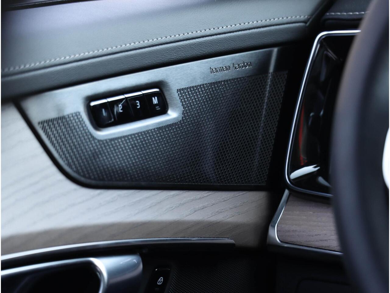 Volvo XC90 T8 AWD Plus Bright *Facelift 7p Panodak 360 Cam Headup Harman Kardon