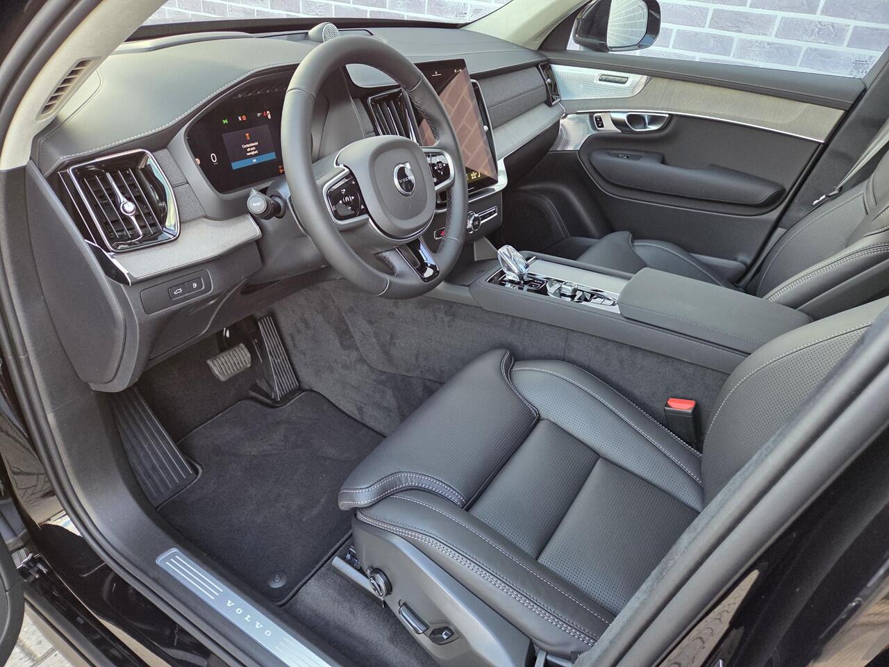 Volvo XC90 T8 Plug-in hybrid AWD Ultra Bright | Trekhaak | Nappa leder met massage | Actieve luchtvering | Bowers & Wilkins | 22" 7-Dubbel Spaaks | Extra getint glas