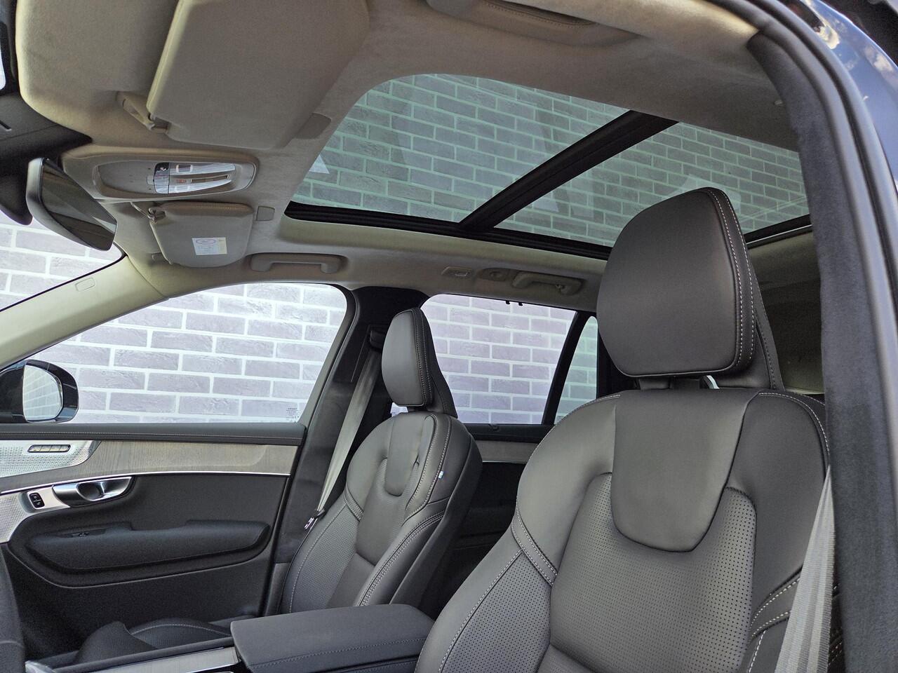 Volvo XC90 T8 Plug-in hybrid AWD Ultra Bright | Trekhaak | Nappa leder met massage | Actieve luchtvering | Bowers & Wilkins | 22" 7-Dubbel Spaaks | Extra getint glas