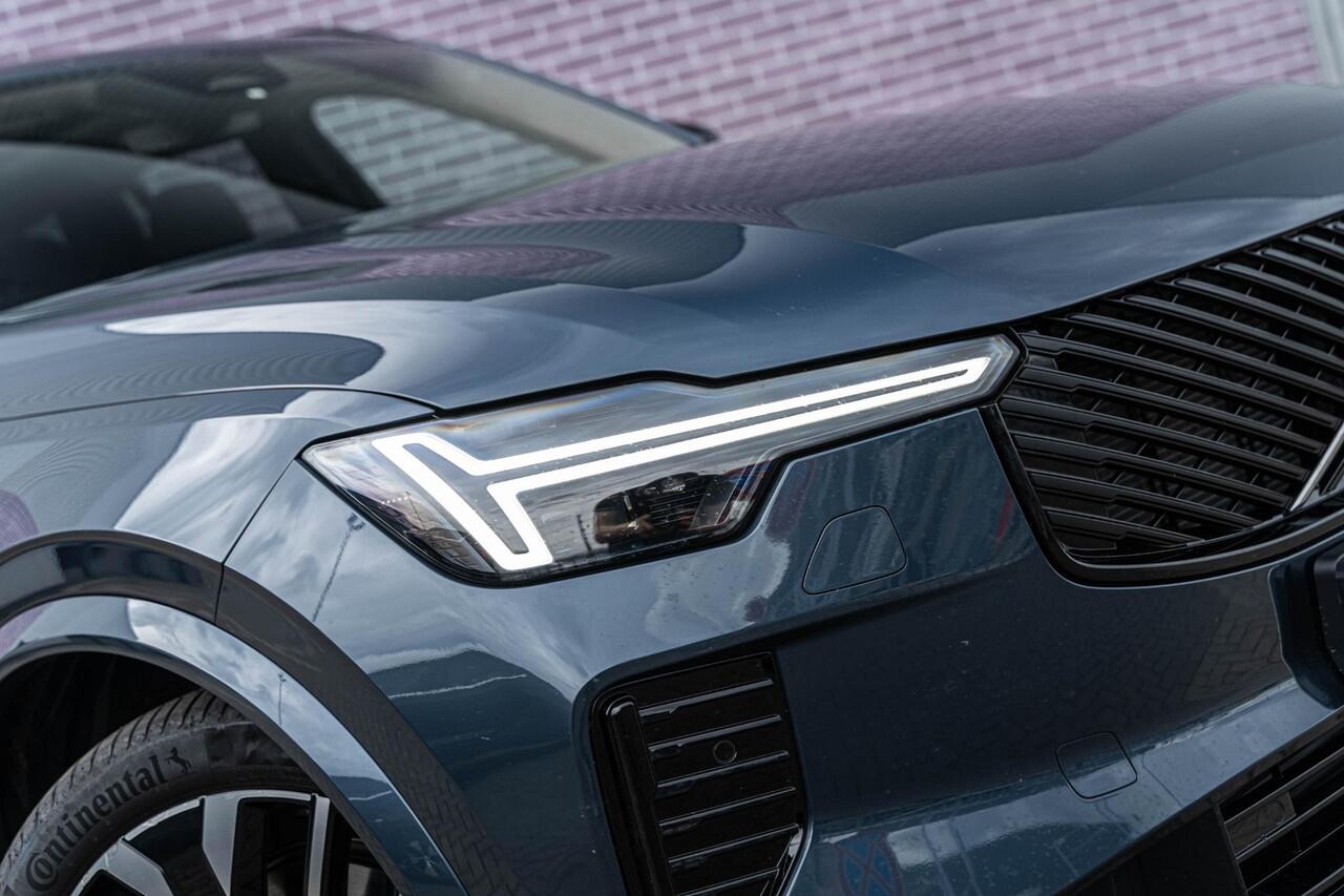 Volvo XC90 T8 Plug-in hybrid AWD Ultra Dark | Facelift | 7-Zits | Google | Long Range | Luchtvering | Gelamineerde Zijruiten | 360 Camera | BLIS | LED Matrix Koplampen | Adaptive Cruise Control | Dodehoekdetectie | Harman Kardon Audio | Elek. Achterklep