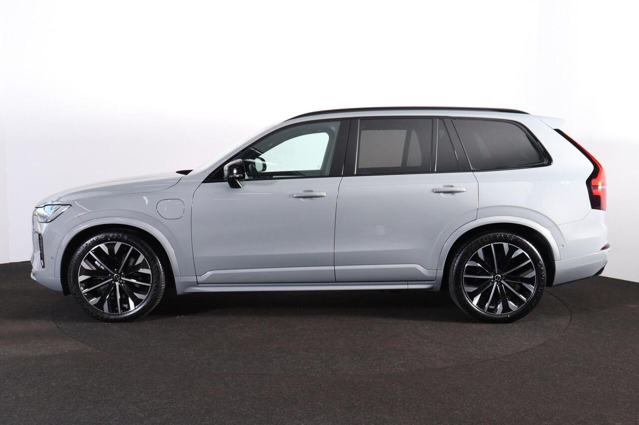 Volvo XC90 T8 Recharge AWD Ultra Dark - Luchtvering - Panorama/schuifdak - IntelliSafe Assist & Surround - 360º Camera - Bowers & Wilkins audio - Verwarmde voorstoelen, stuur & achterbank - Parkeersensoren voor & achter - Elektr. bedienb. voorstoelen met geheugen - 