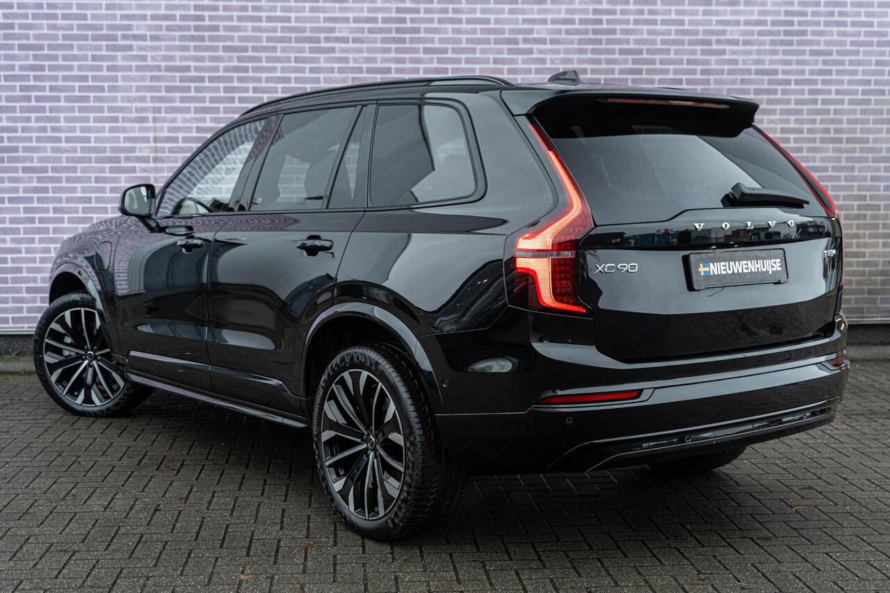 Volvo XC90 T8 Plug-in hybrid AWD Ultra Dark | 7 zits | Adaptieve Cruise Control | Panoramadak | Nappa Lederen Bekleding | Stoelmassage | Harman Kardon Audio | 21" Velgen | Stoel-/Stuurverwarming |