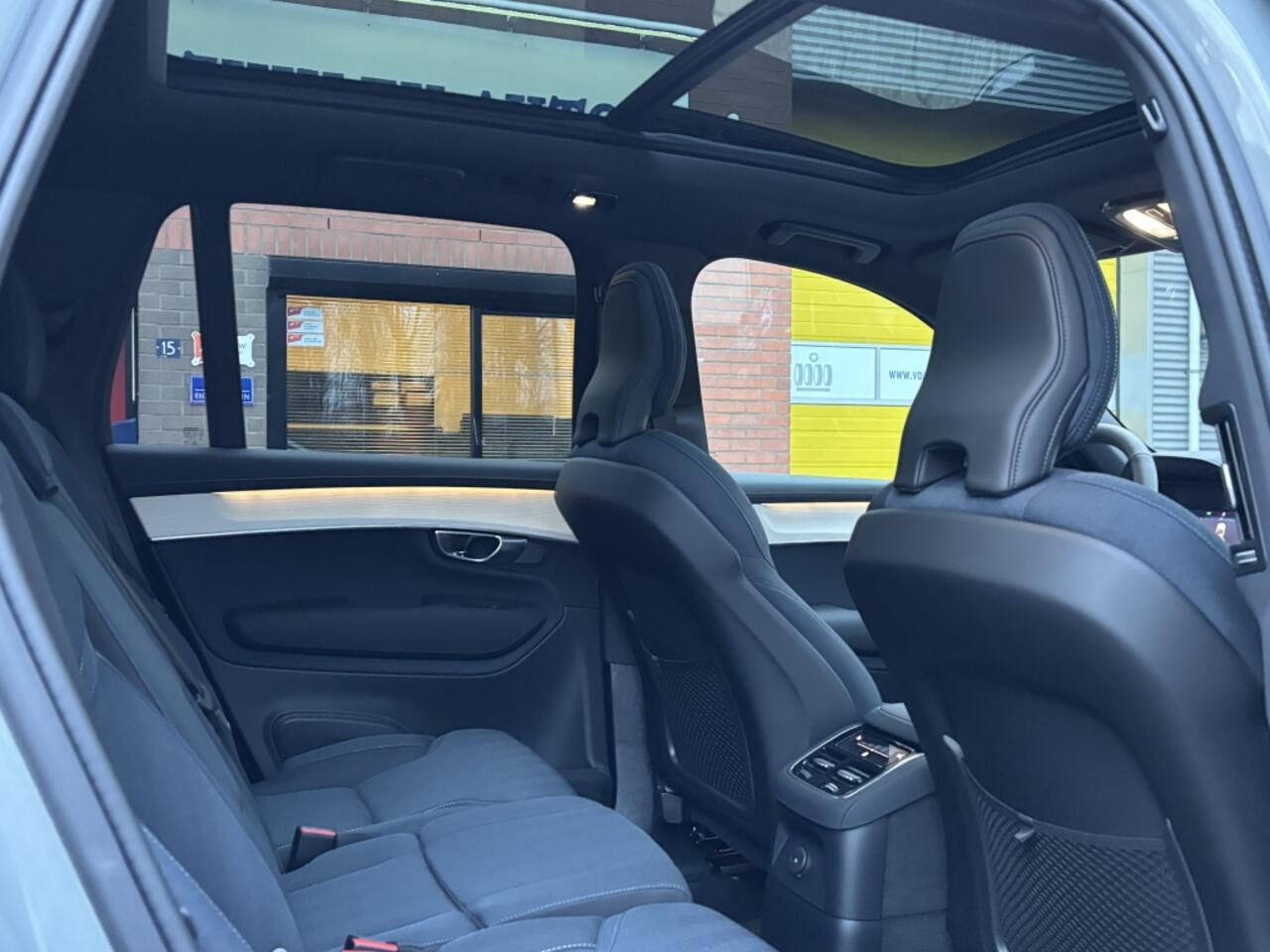 Volvo XC90 T8 AWD Facelift Dark Four-C Panorama 22" 360° BTW